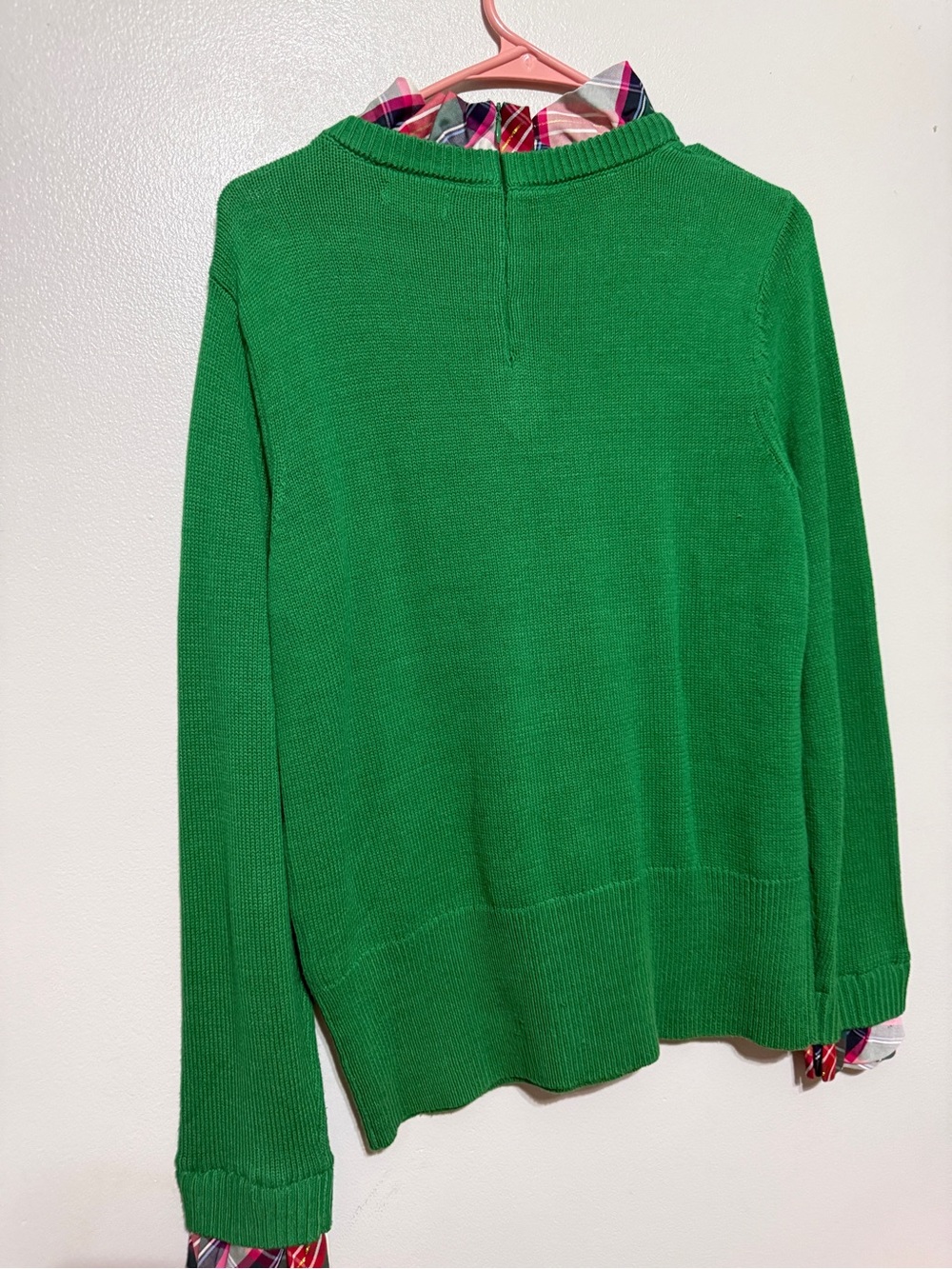 crown & ivy Kelly Green Crewneck Sweater